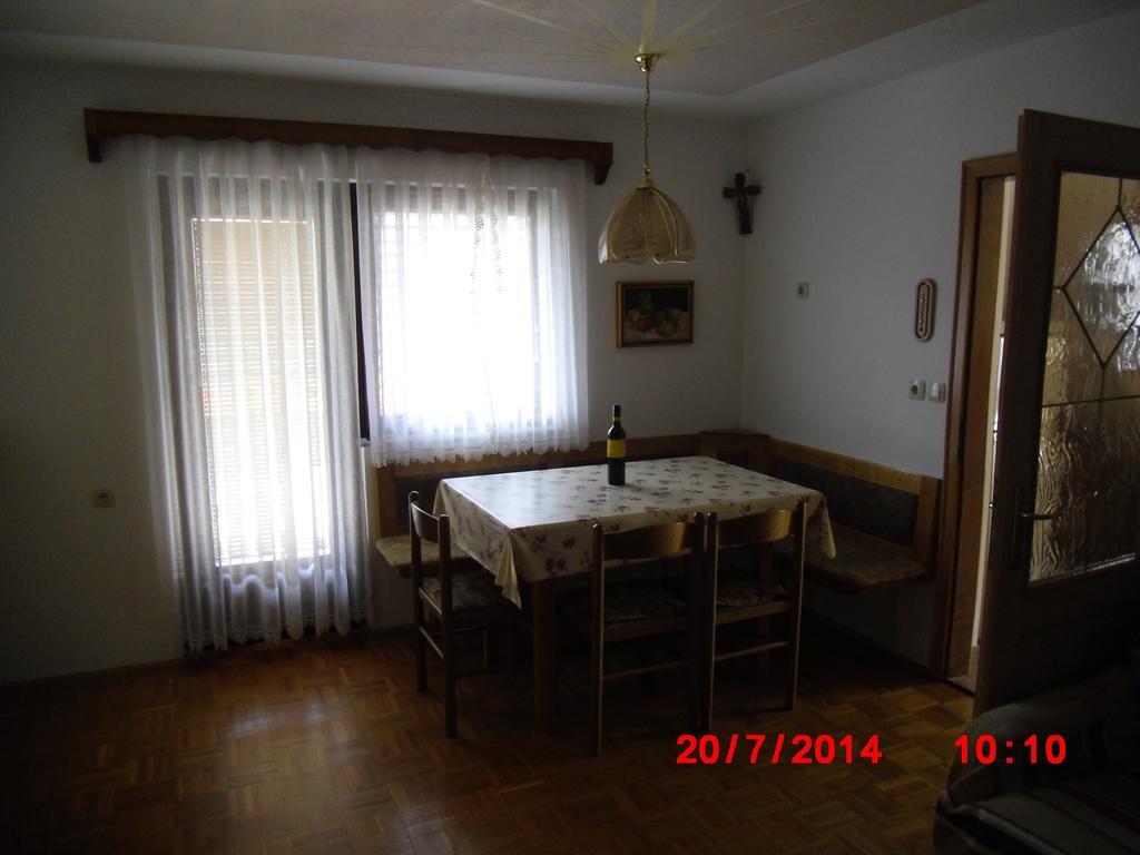 Holiday Home Pri Srni Бохинь Номер фото